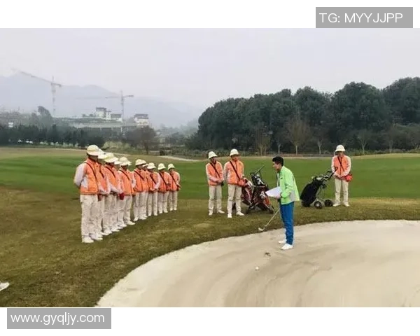 重庆足球队耐力争议引发热议球迷与专家各执己见探讨背后原因