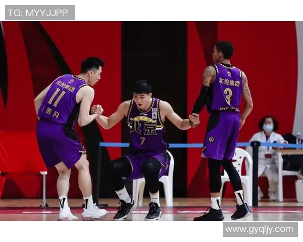 广州篮球队与北京篮球队赛后战术分析与复盘探讨